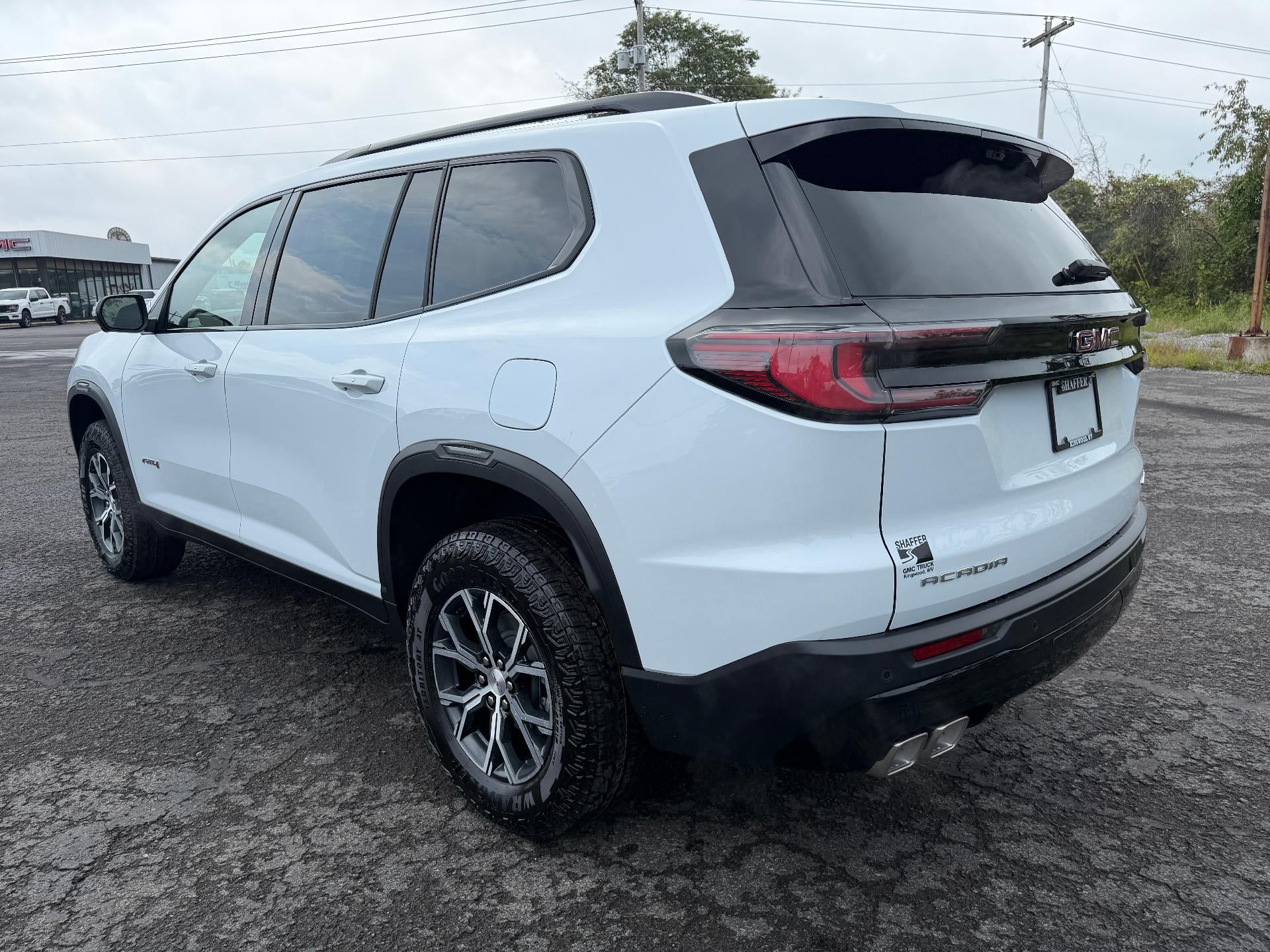 2027 GMC Acadia AT4