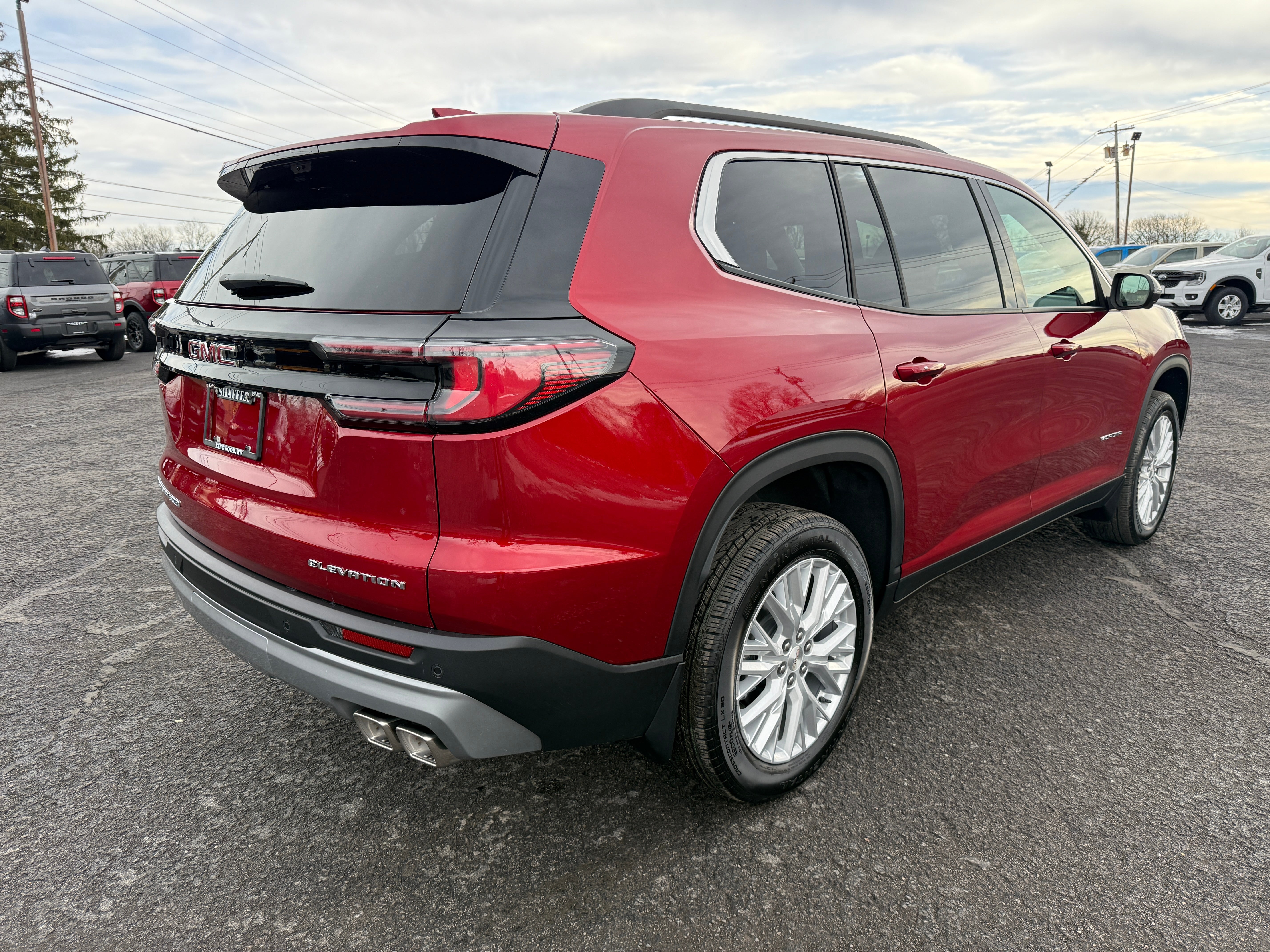 2026 GMC Acadia Elevation