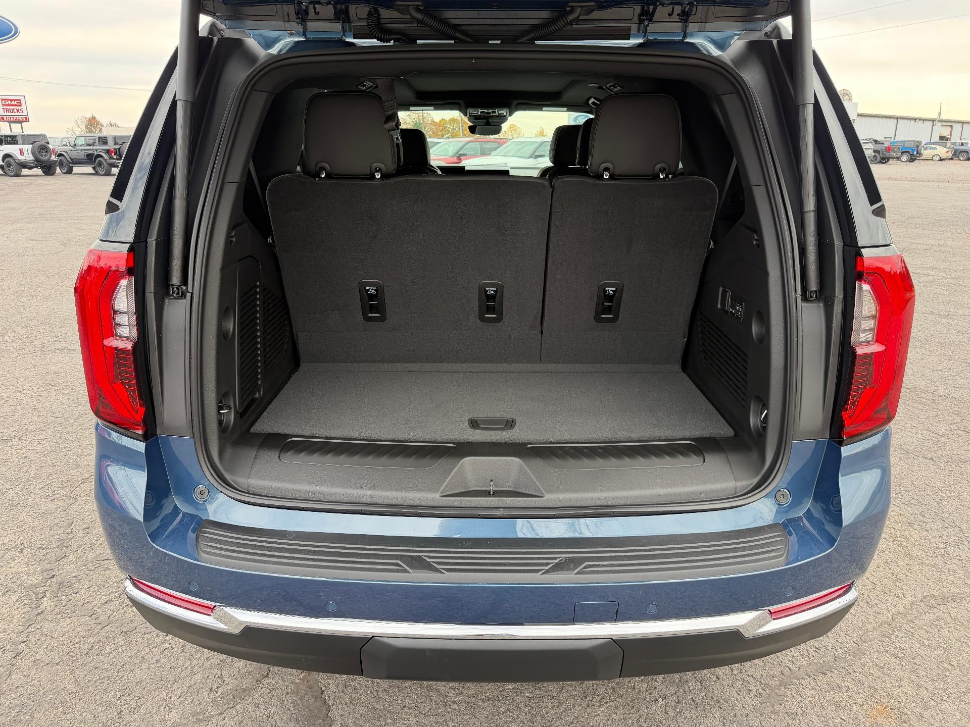2027 GMC Yukon Elevation