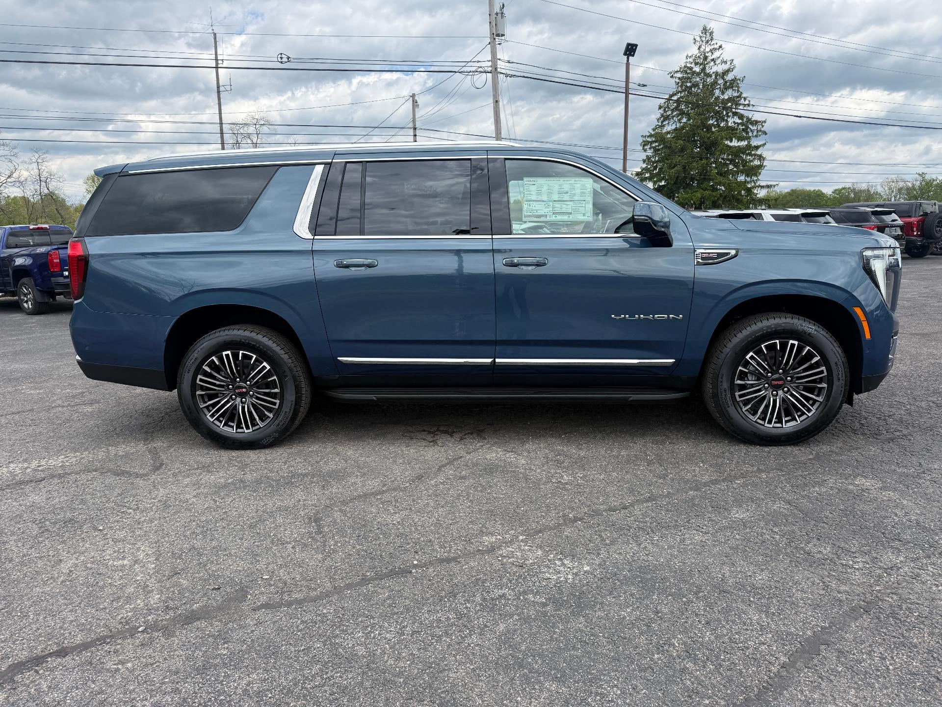 2026 GMC Yukon XL Elevation