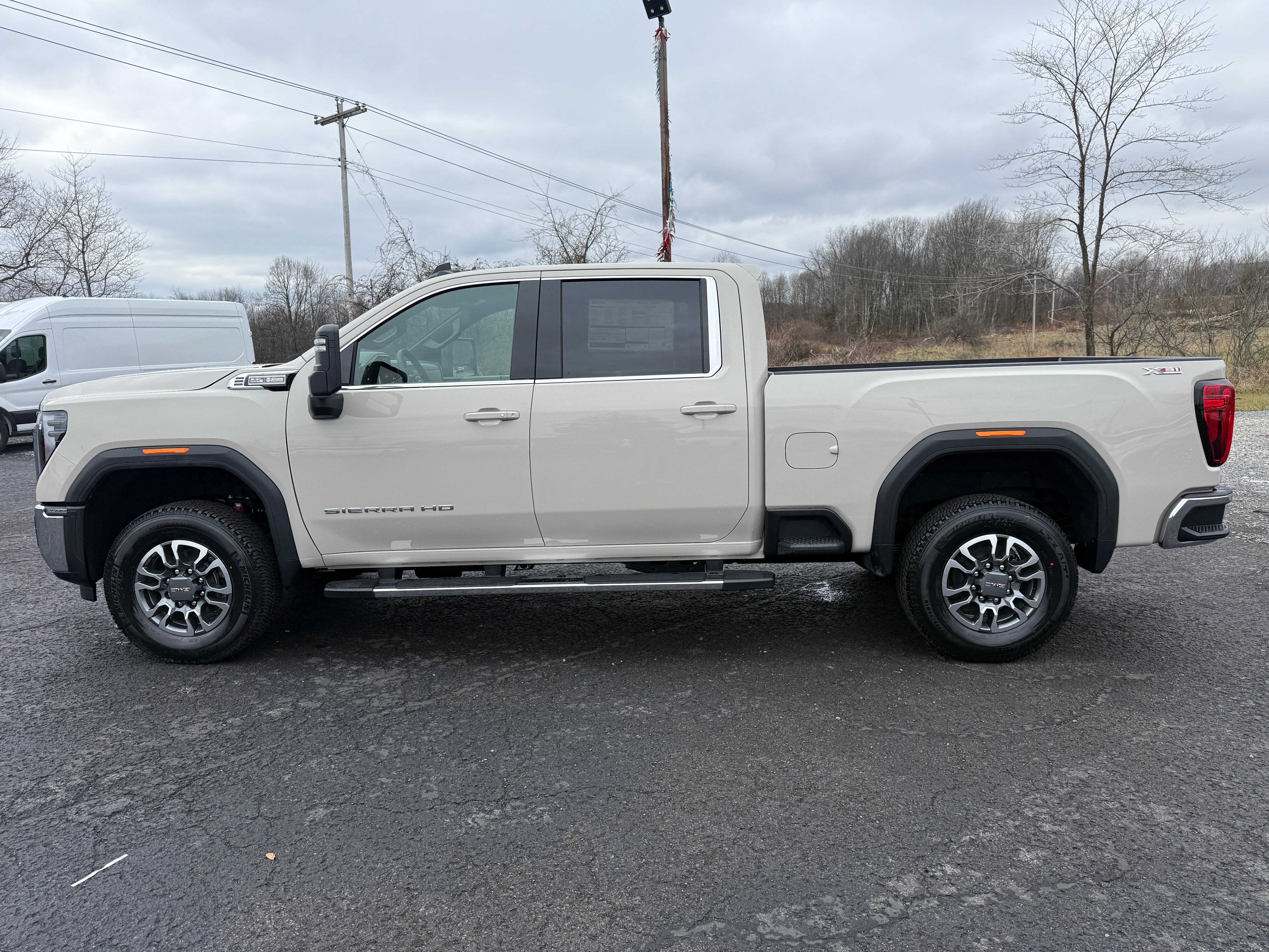 2026 GMC Sierra 2500 HD SLE