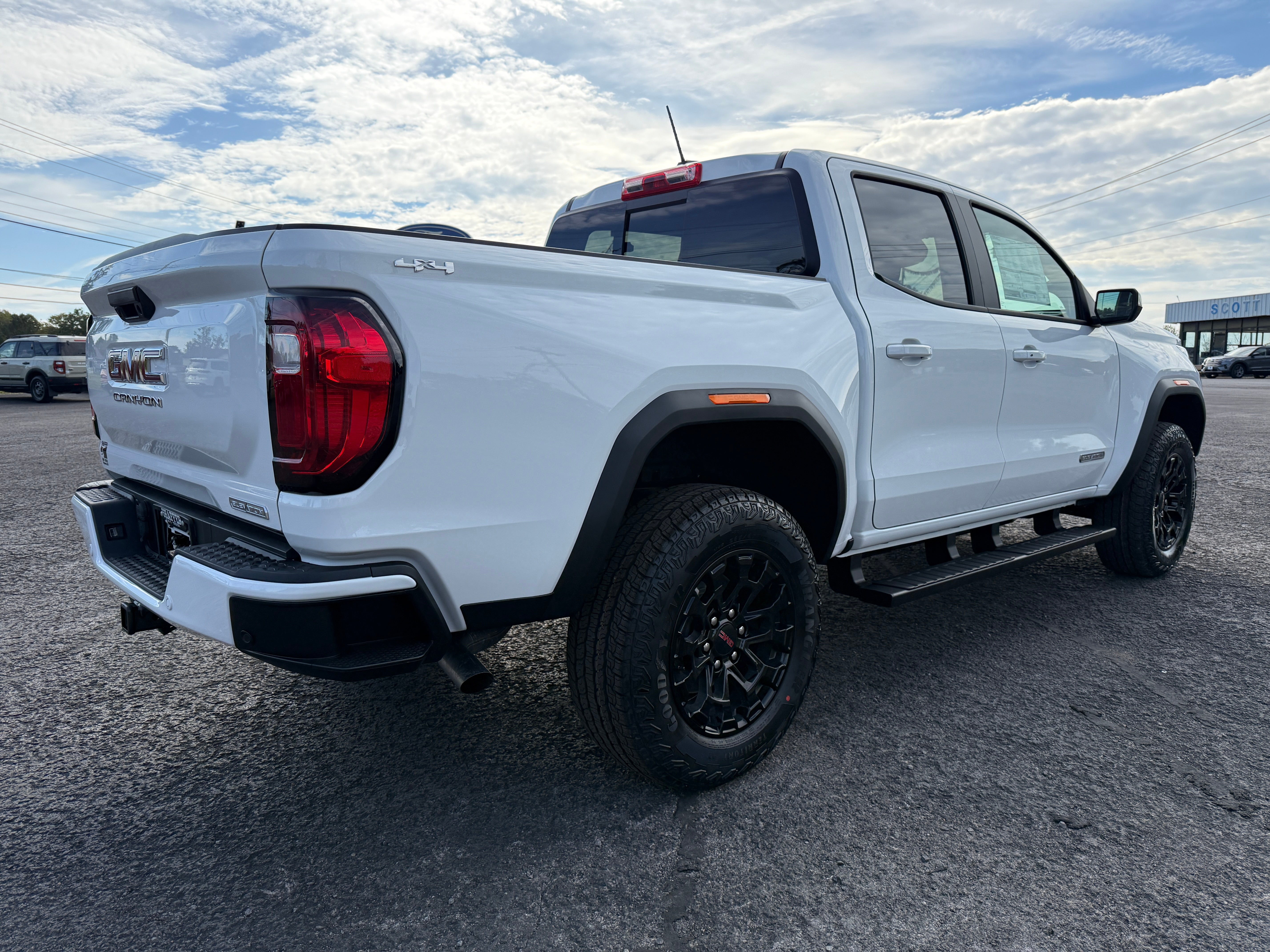 2026 GMC Canyon Elevation