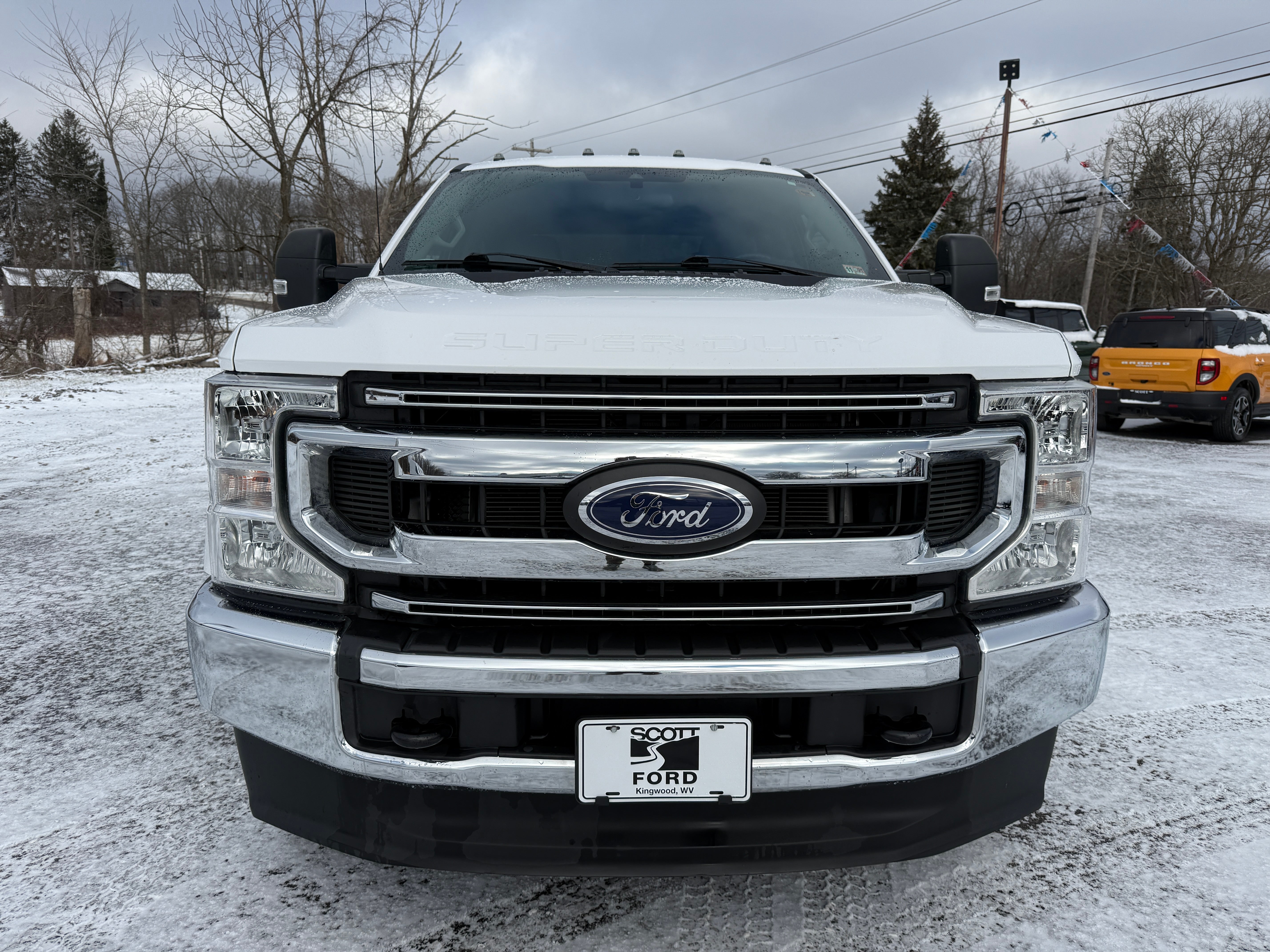 2020 Ford Super Duty F-350 SRW XL 4WD Crew Cab 6.75' Box