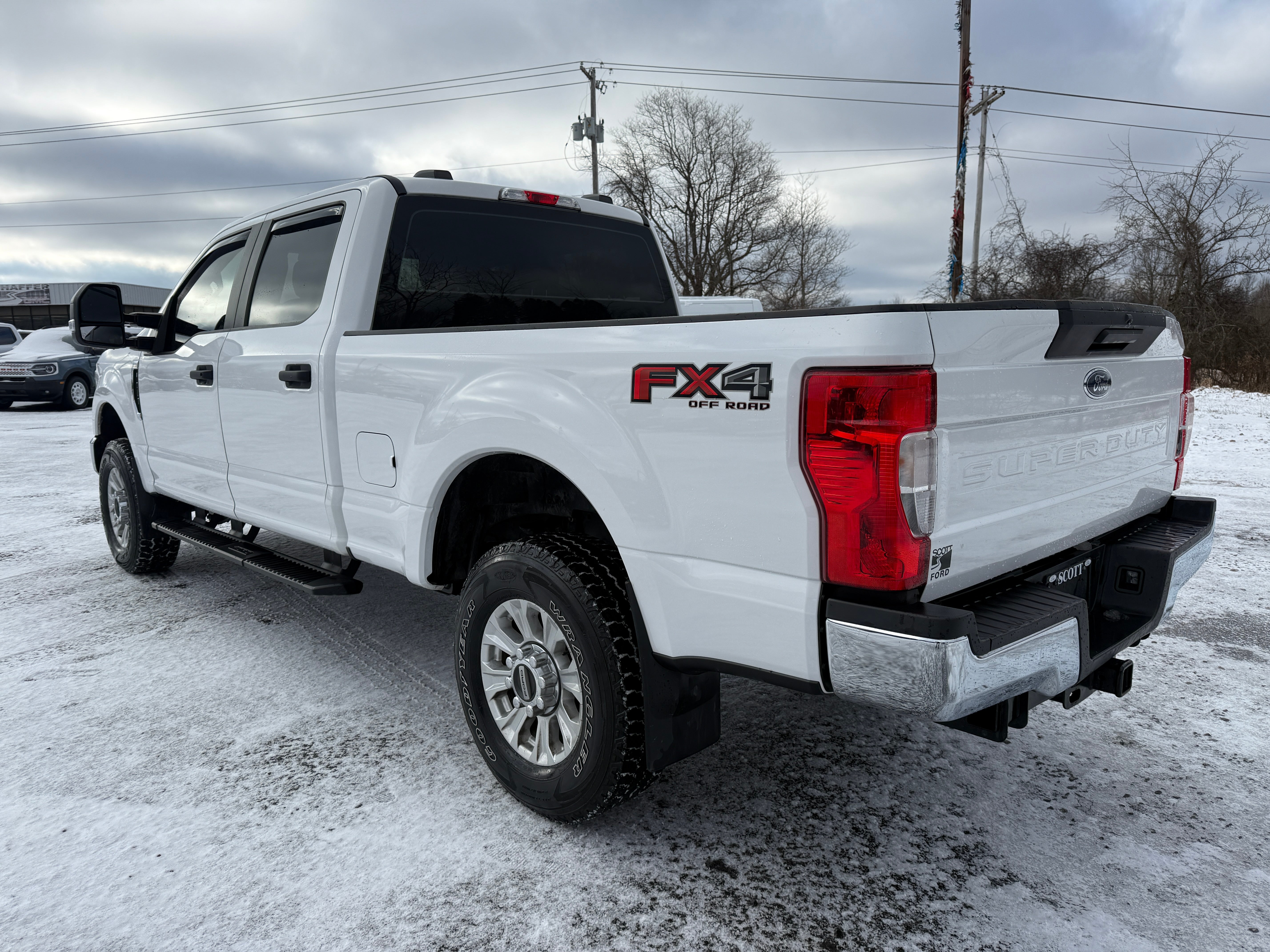 2020 Ford Super Duty F-350 SRW XL 4WD Crew Cab 6.75' Box