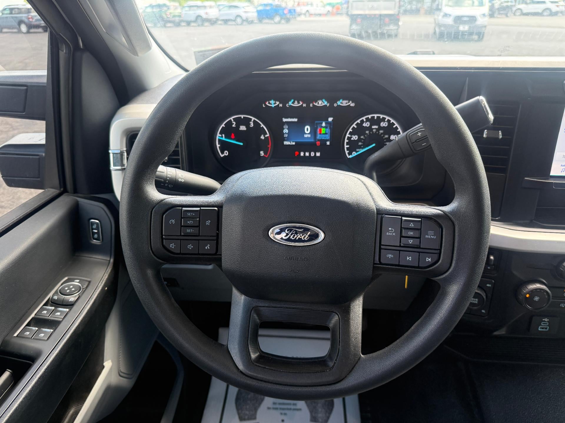 2024 Ford Super Duty F-350 SRW XL 4WD Crew Cab 6.75' Box
