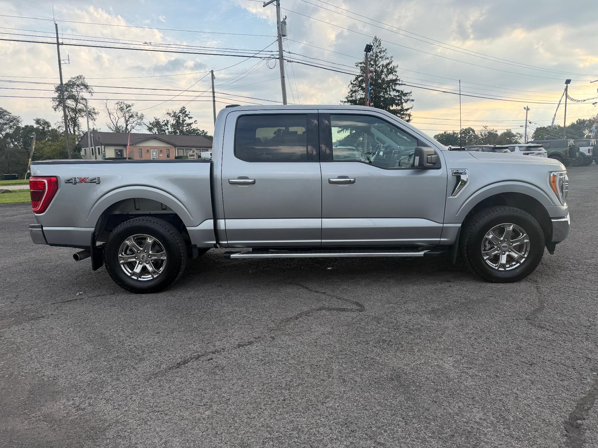 2023 Ford F-150 XLT 4WD SuperCrew 5.5' Box