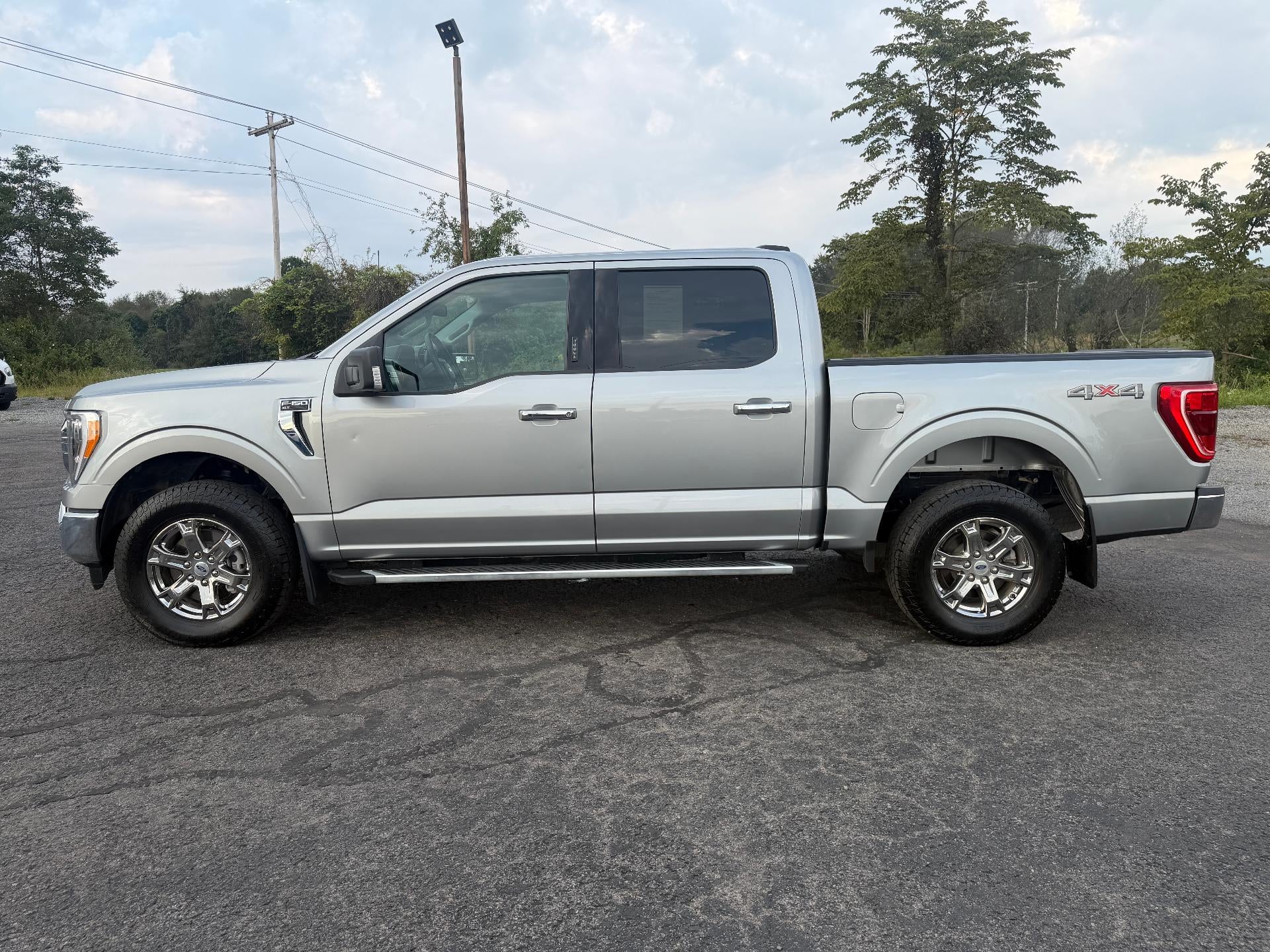 2023 Ford F-150 XLT 4WD SuperCrew 5.5' Box