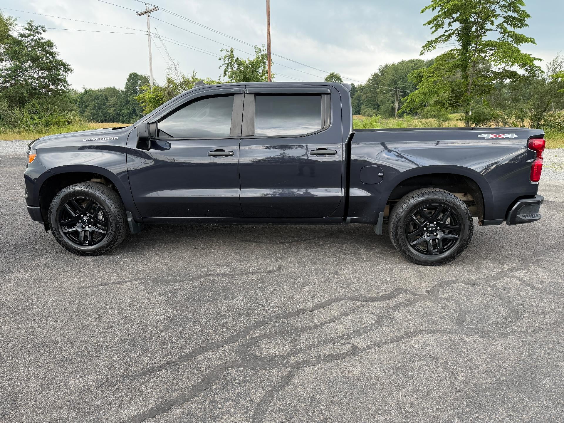 2023 Chevrolet Silverado 1500 Crew Cab Short Box 4-Wheel Drive Custom