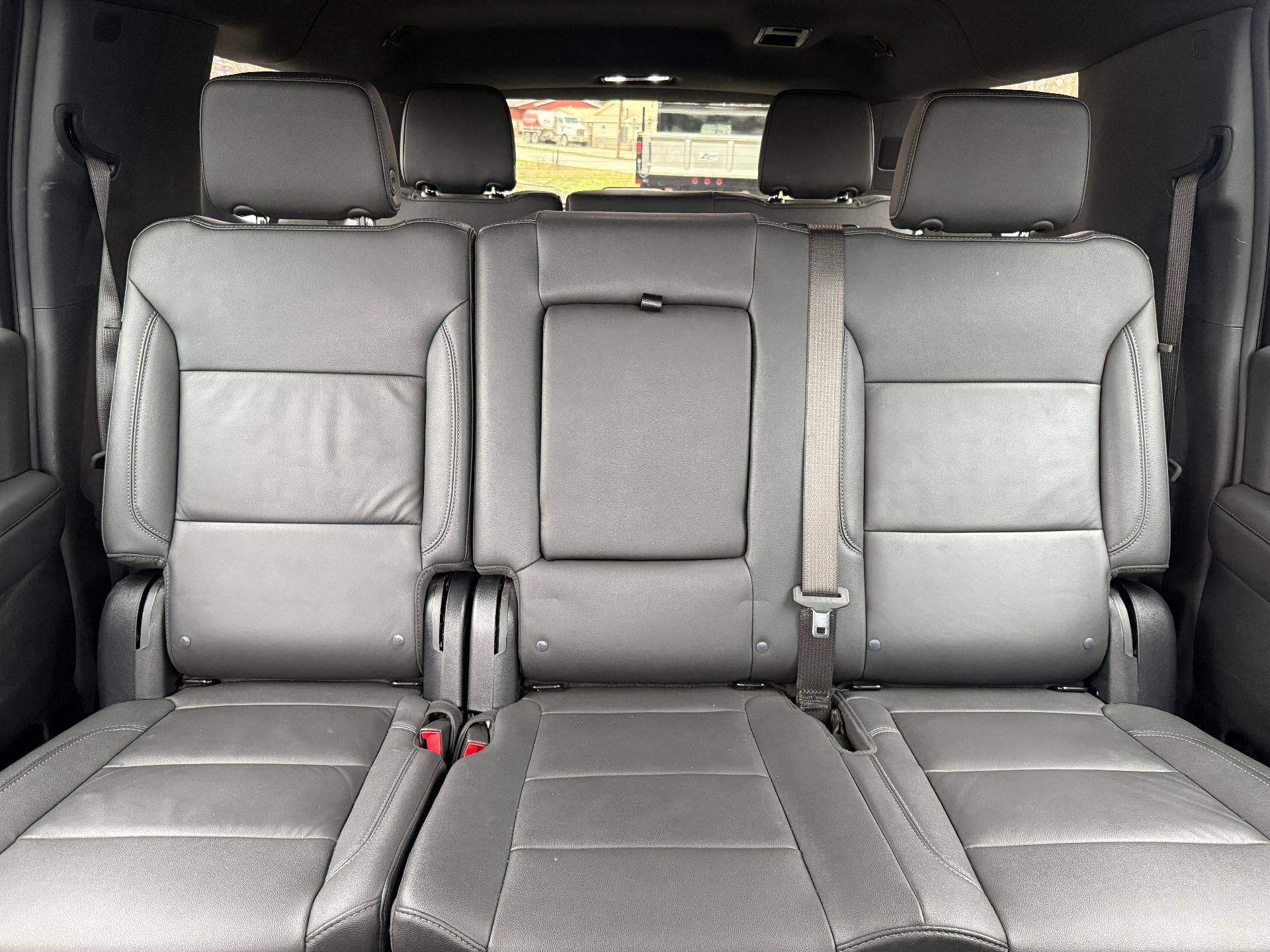 2025 Chevrolet Suburban 4WD Z71