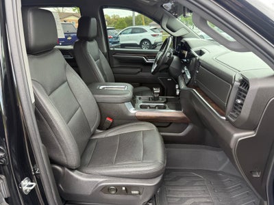 2022 GMC Sierra 1500 Crew Cab Short Box 4-Wheel Drive SLT