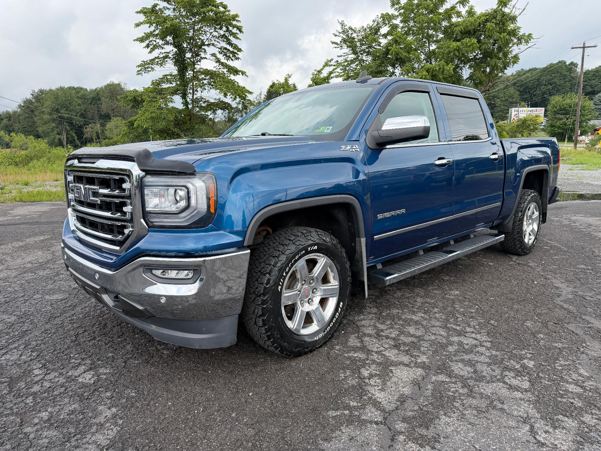 2018 GMC Sierra 1500 Crew Cab Short Box 4-Wheel Drive SLT
