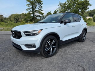 2020 Volvo XC40 T5 AWD R-Design